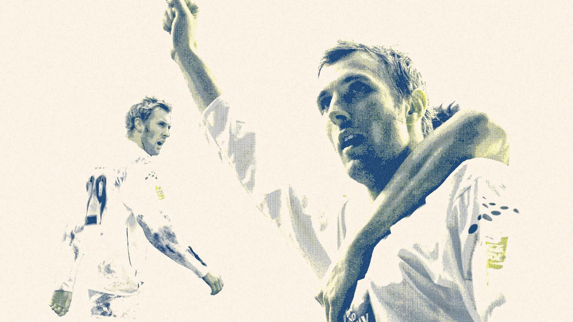 Rob-Hulse Rob Hulse raising his fist in the air, celebrating scoring for Leeds